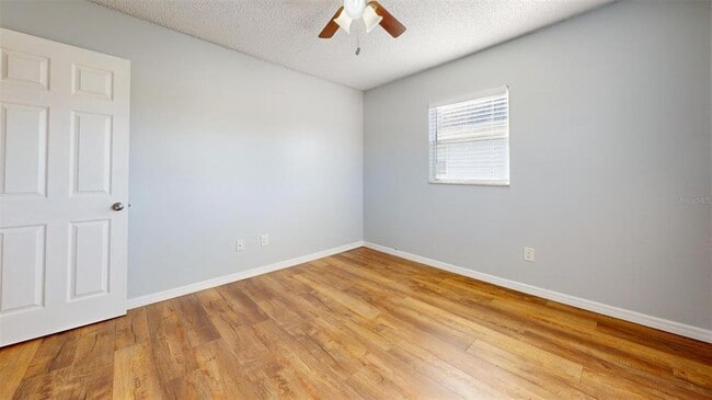 Building Photo - 2151 Alicia Dr