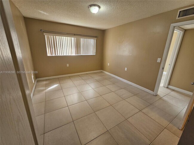 Building Photo - 19760 SW 103rd Ct