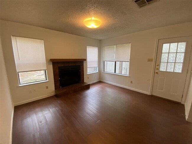 Building Photo - 8704 Schick Rd