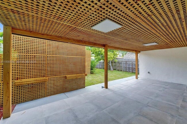 Building Photo - 1430 Michigan Ave