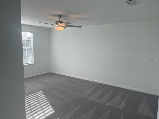 Building Photo - 2545 Leonia Ln