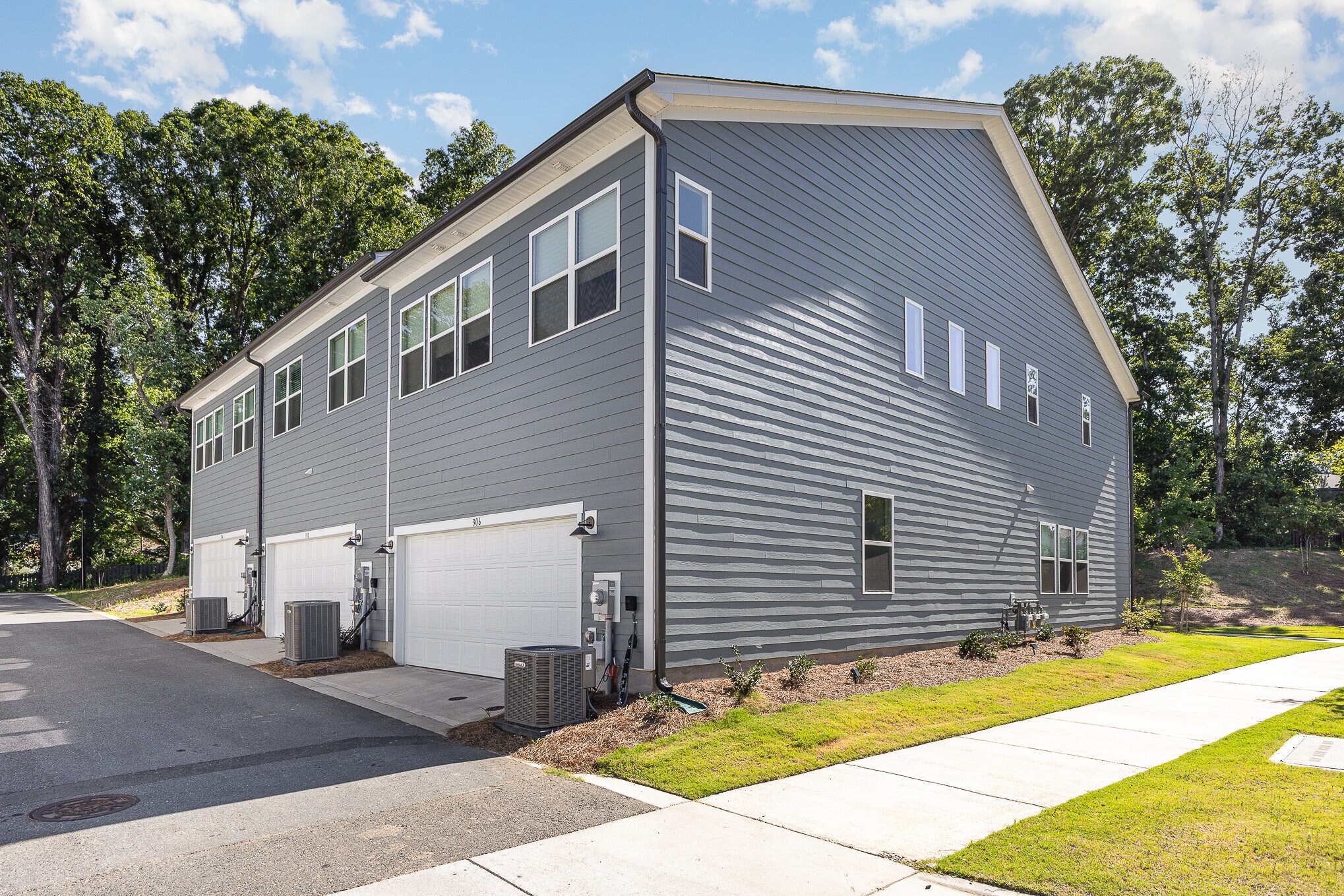 Building Photo - 306 Cloudcroft Aly