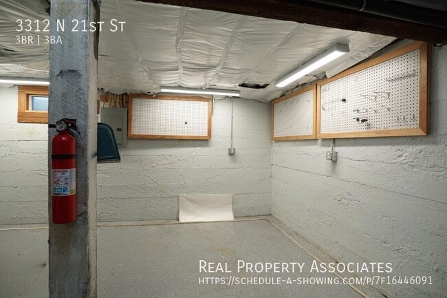 Building Photo - 3312 N 21st St