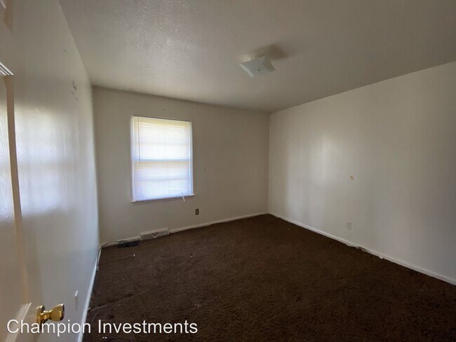 Building Photo - 622 Margrace Rd