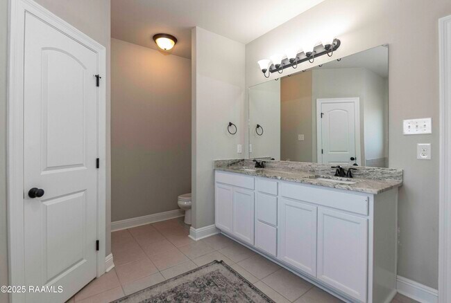 Building Photo - 135 Maddox Jude Dr