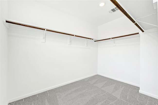 Building Photo - 227 River Grv Ct