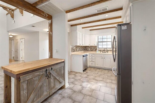 Building Photo - 109 Tupelo Cir