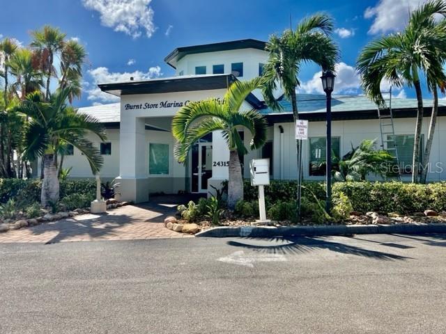 Building Photo - 3250 S Shore Dr