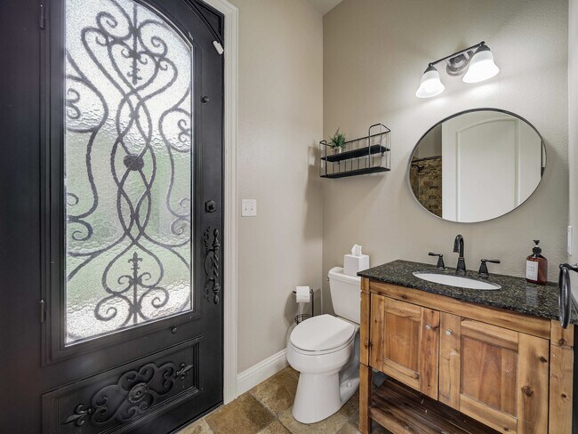 Building Photo - 200 Cove Dr