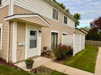 Building Photo - 1483 Cornell Ct