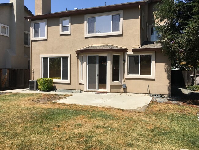 Building Photo - Nice home in Tracy, CA