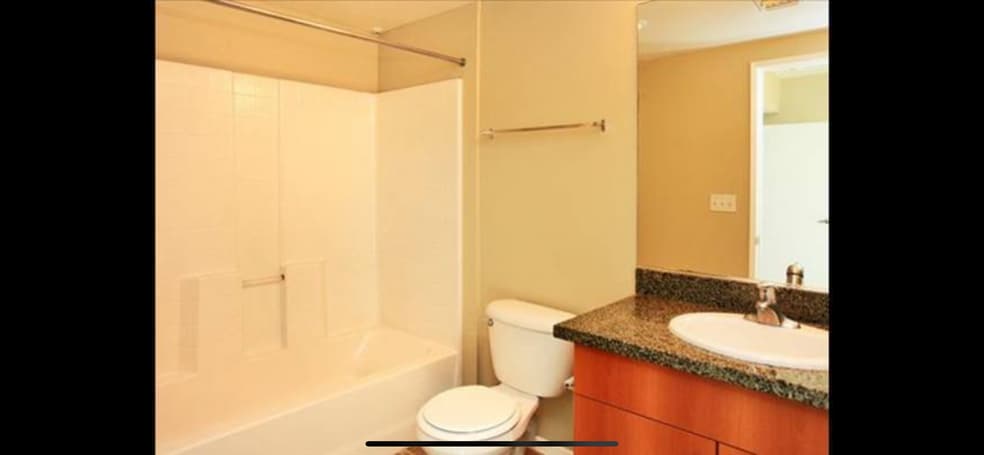 Primary Photo - 504 W 41st Dr