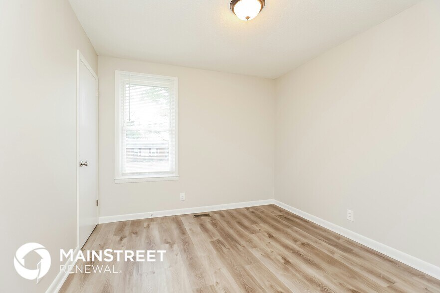 Building Photo - 410 Watts Dr