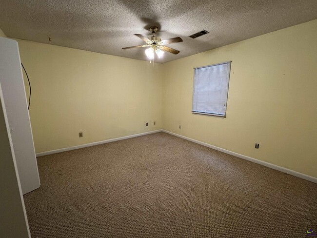 Building Photo - 502 Tallulah Trail