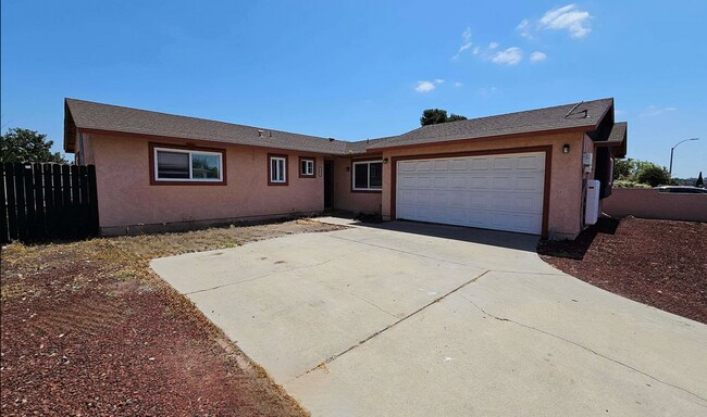Primary Photo - FOR RENT Single level house in Chula Vista...