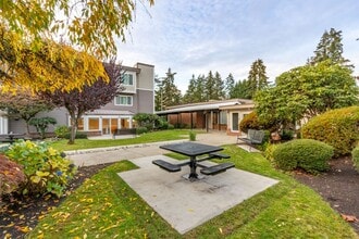 Building Photo - Crossroad Garden Apartments