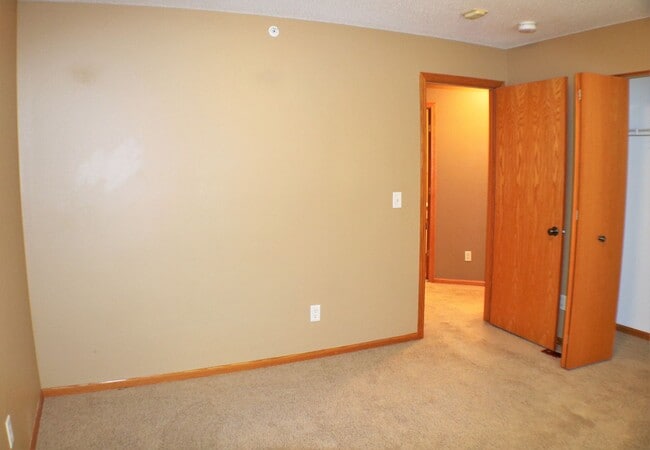 Building Photo - $1,250 | 2 Bedroom, 1 Bathroom Condo | Pet Friendly* | Available for an August 1st, 2026 Move In!