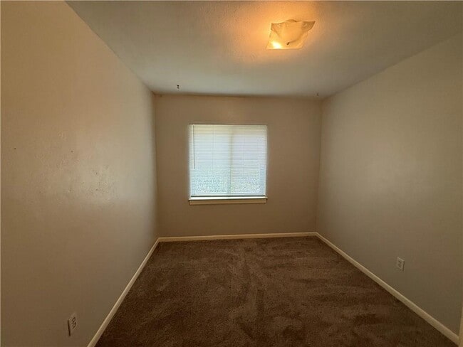 Building Photo - 3522 SpringHill Ave