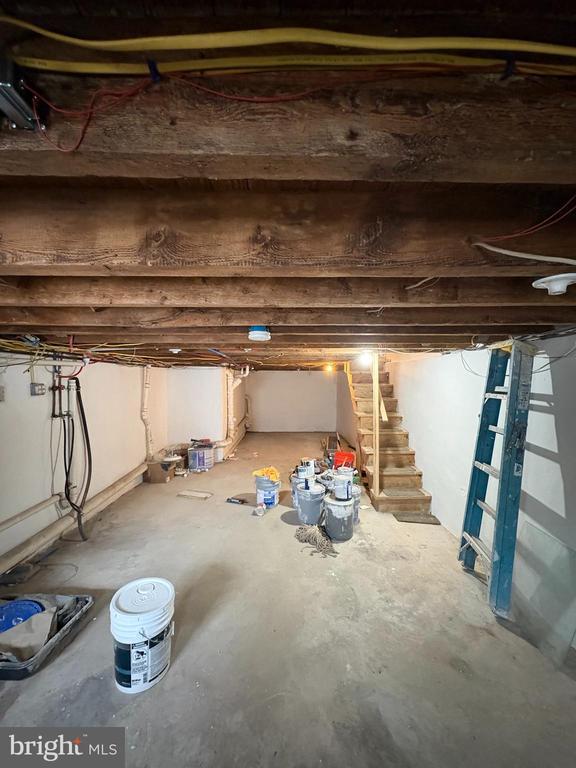 Building Photo - 2423 N Park Ave