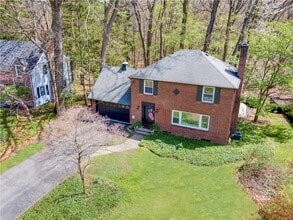Building Photo - 288 Oakridge Dr