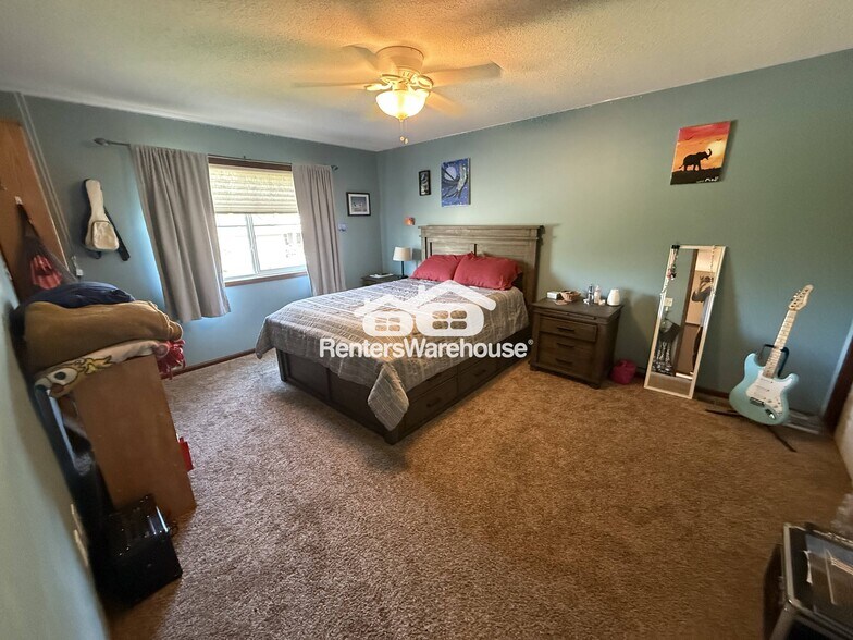 Building Photo - 3600 Mahle Ln