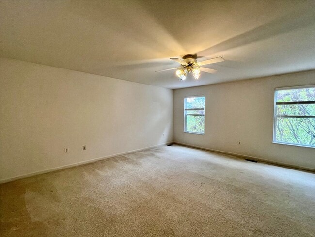 Building Photo - 188 Birchwood Trail Dr
