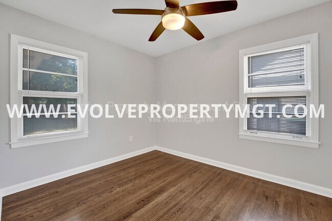 Building Photo - 1257 Whitewater Rd