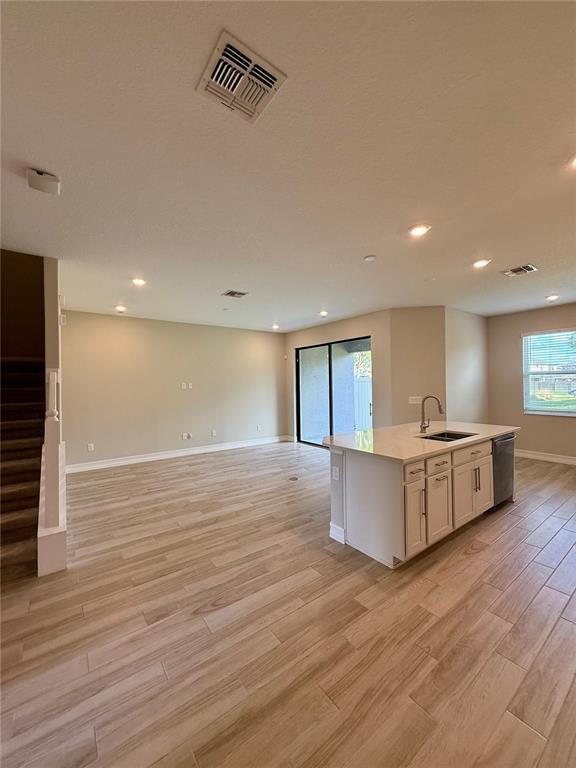 Building Photo - 4776 Lagona Ln