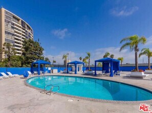 Building Photo - 4337 Marina City Dr