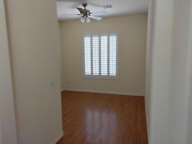 Building Photo - 2180 Waterton Rivers Dr