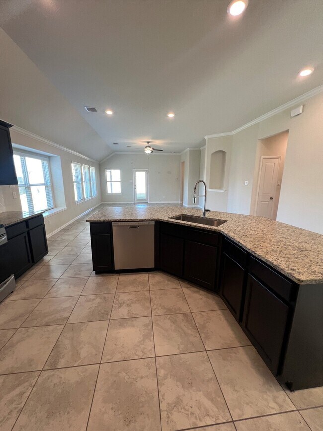 Building Photo - 4933 Spring Terrace Ln