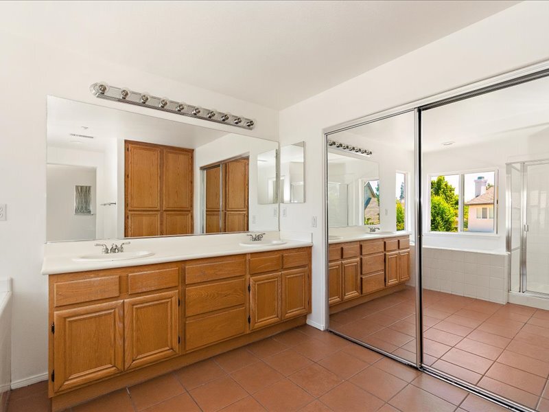 master bathroom(half of the actual size) - 1586 Silver Cup Ct