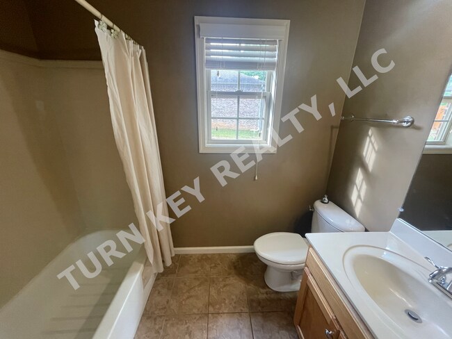 Building Photo - Duplex for rent in Trussville