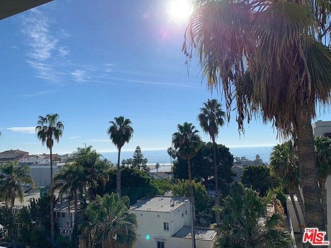 Building Photo - 1755 Ocean Ave