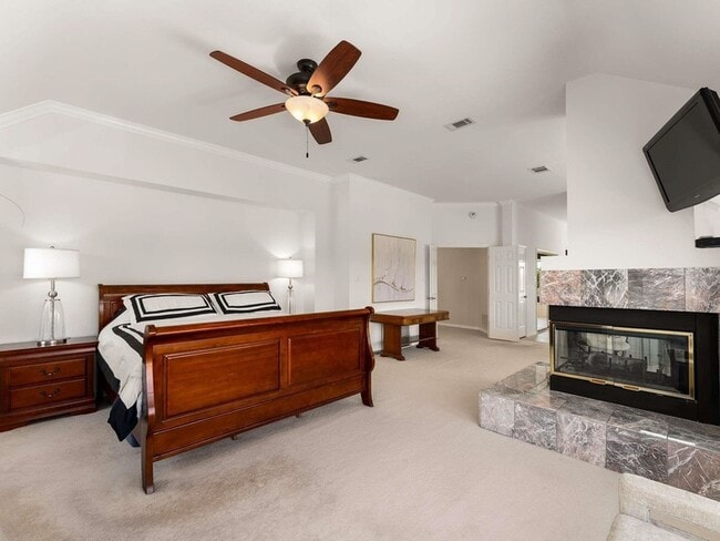 Building Photo - 7436 Stoney Point Dr