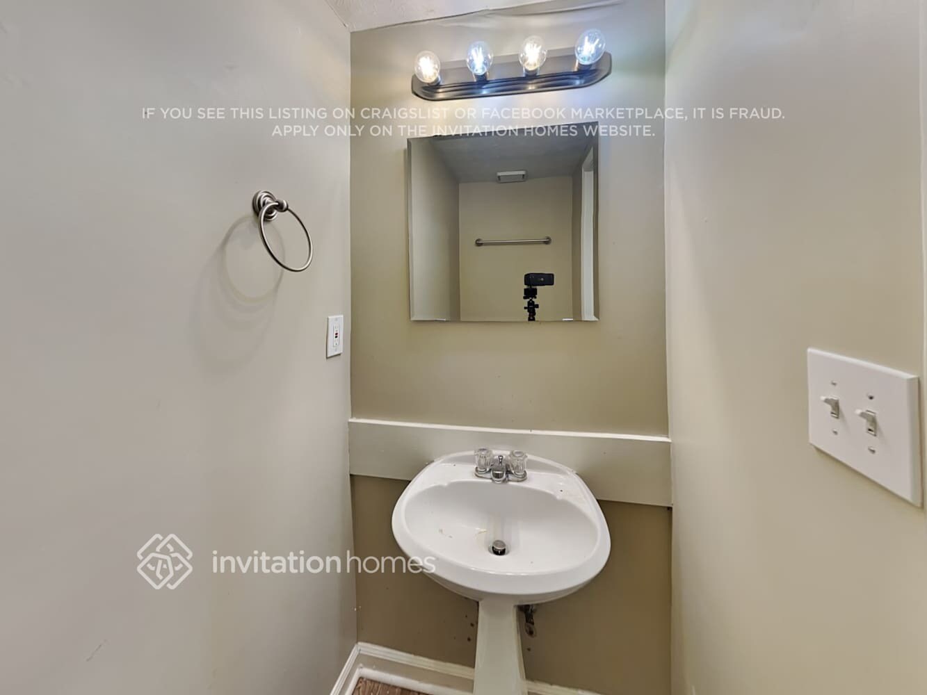 Building Photo - 1461 Glynview Cir