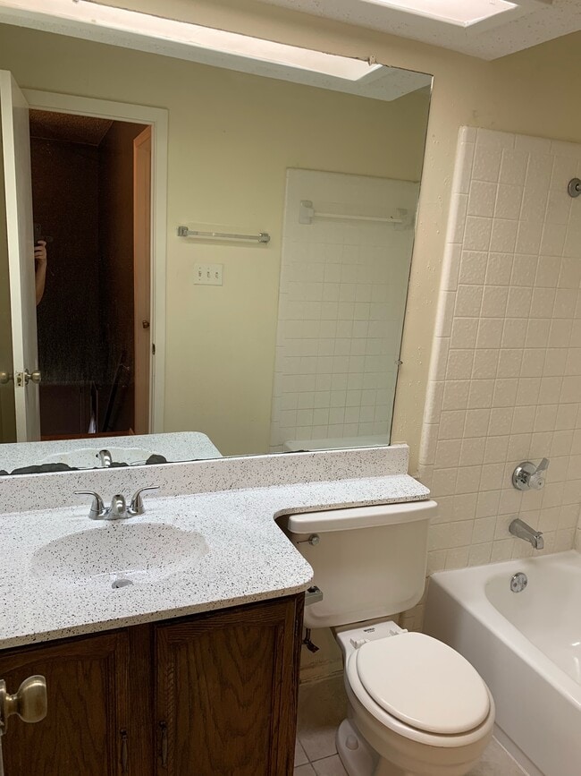 Building Photo - 421 San Mateo Dr