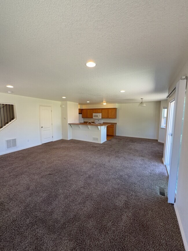 Building Photo - 6628 Watusi Rd