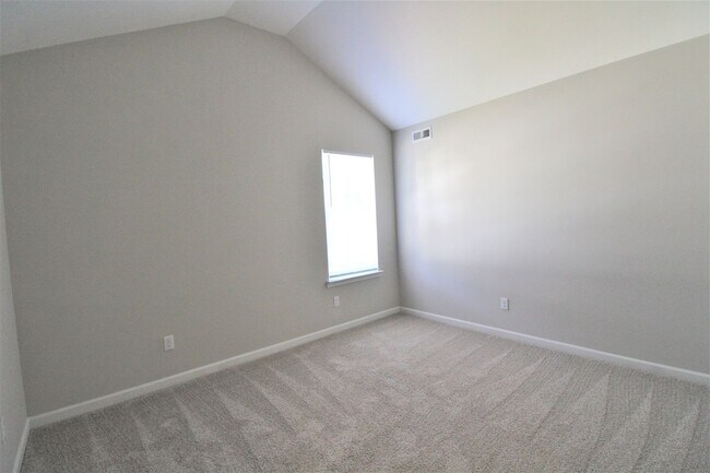 Building Photo - Fully Remodeled 3 Bedroom home with a garage!