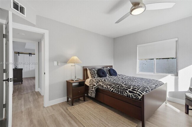 Building Photo - 1590 NW 38th St