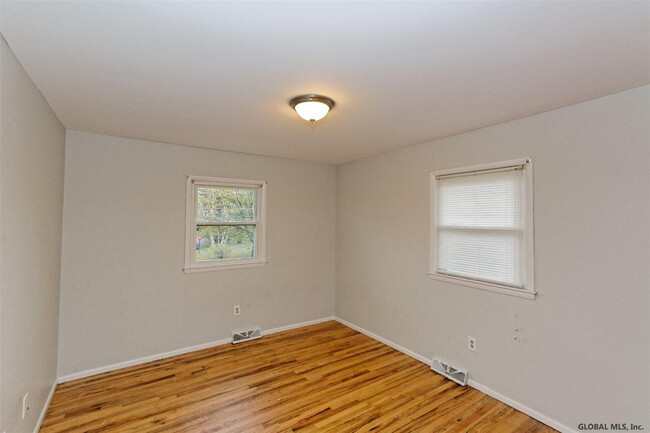 Building Photo - 238 Old Niskayuna Rd