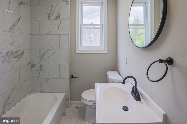 Building Photo - 2819 Presbury St