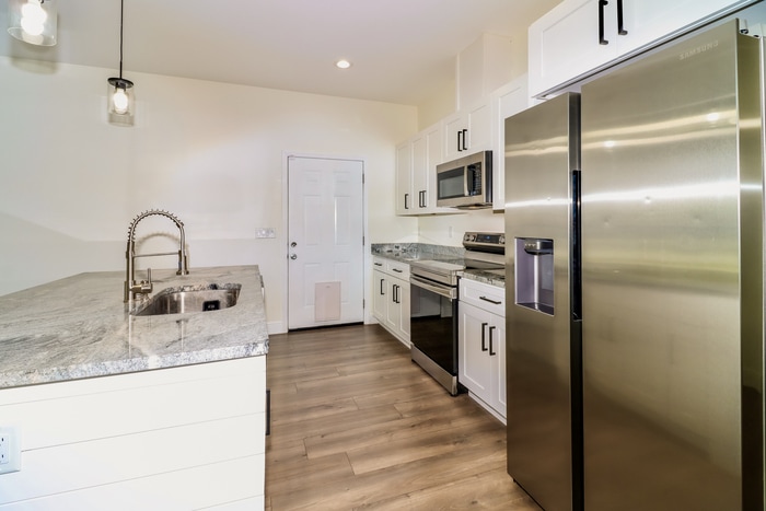 Building Photo - 2001 E Wood St