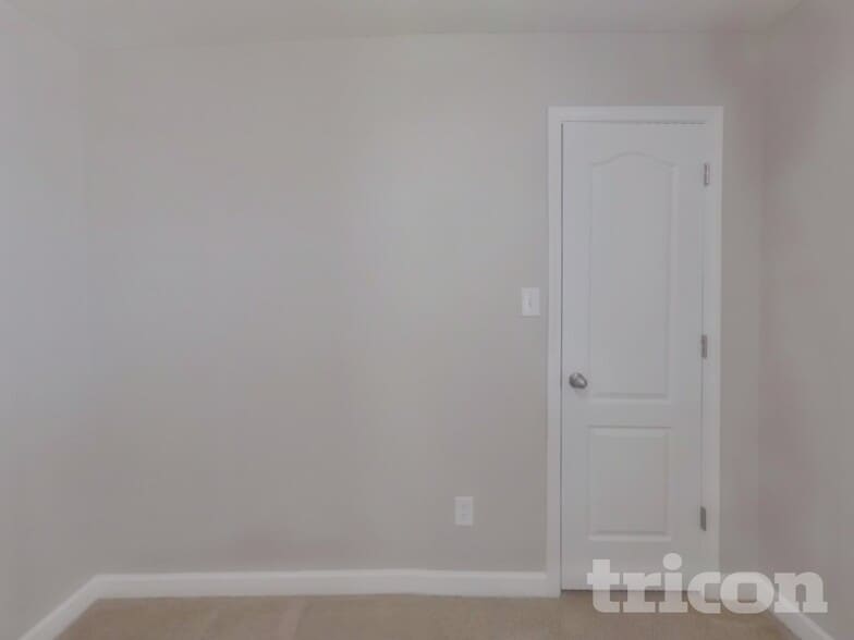 Building Photo - 506 Glencroft Dr
