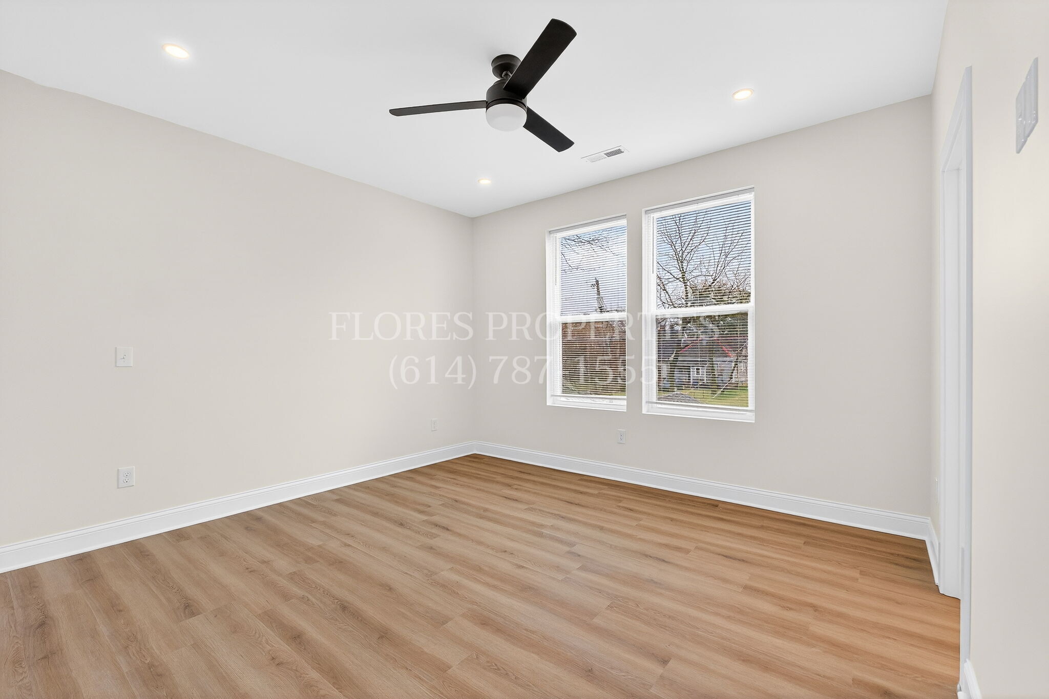 Building Photo - 696 S 22nd St