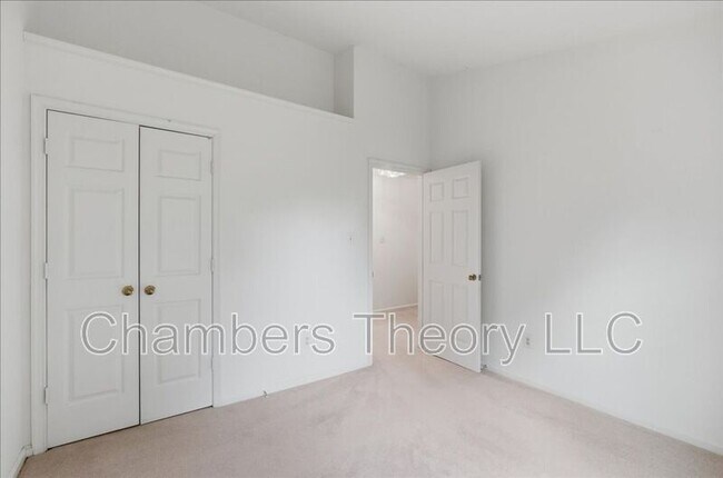 Building Photo - 12328 Quiet Hollow Ct