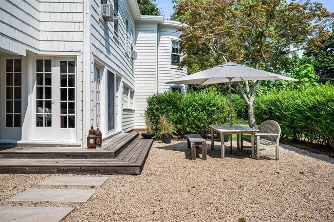 Building Photo - 1200 Indian Neck Ln