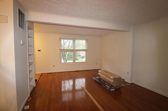 Building Photo - 14136 Honey Hill Ct