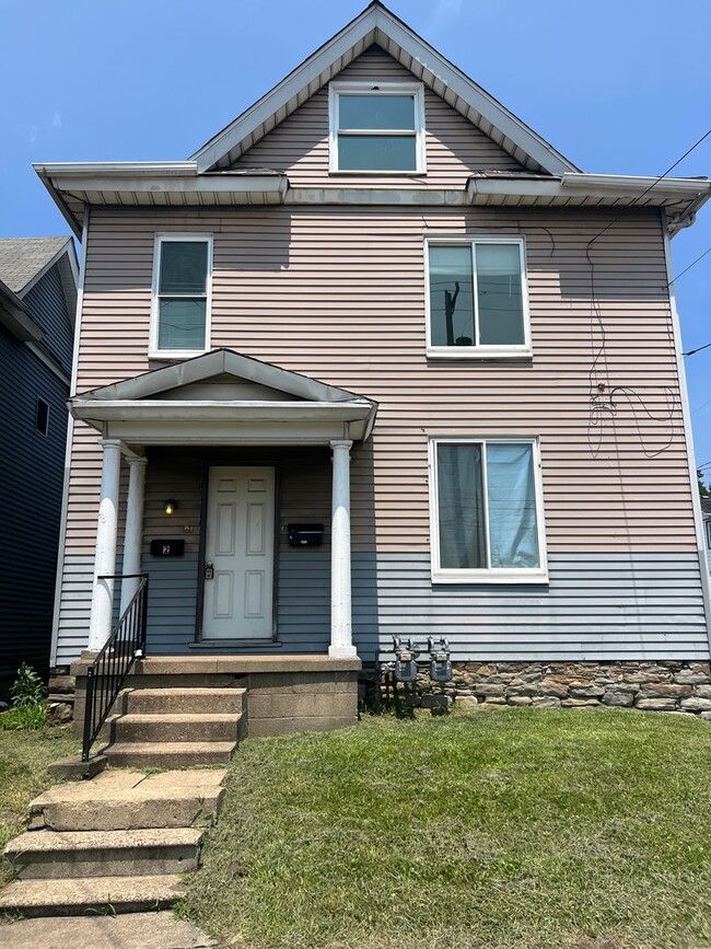 Primary Photo - 450 Jefferson St