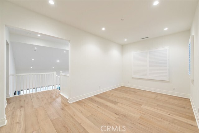 Building Photo - 114 Limone